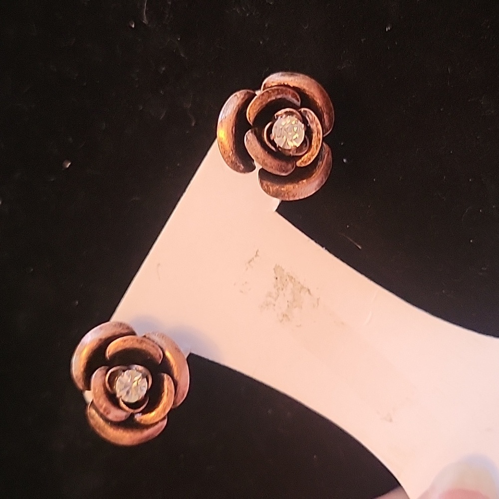Rose earrings - Picture 1 of 3